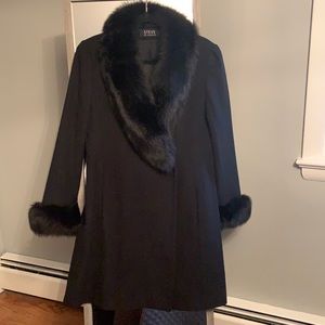 Cashmere blend car coat with Fox trim